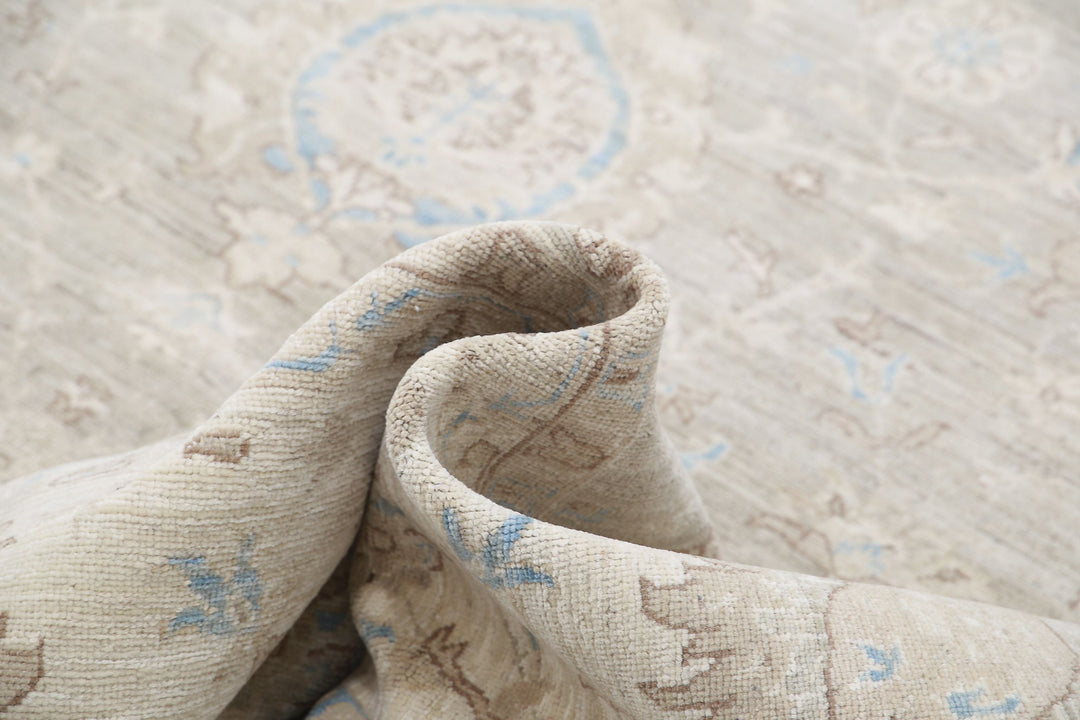 Hand Knotted Serenity Wool Rug 9' 8" x 14' 0" - No. AT46764