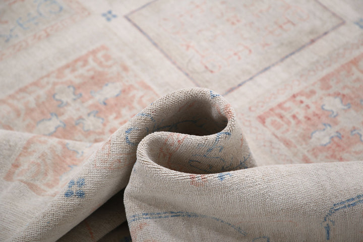 Hand Knotted Serenity Wool Rug 7' 10" x 10' 4" - No. AT22430