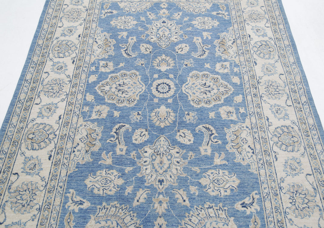 Hand Knotted Serenity Wool Rug 4' 9" x 6' 9" - No. AT79838