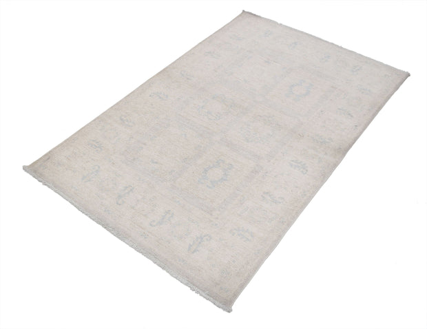 Hand Knotted Serenity Wool Rug 3' 1" x 5' 0" - No. AT90449