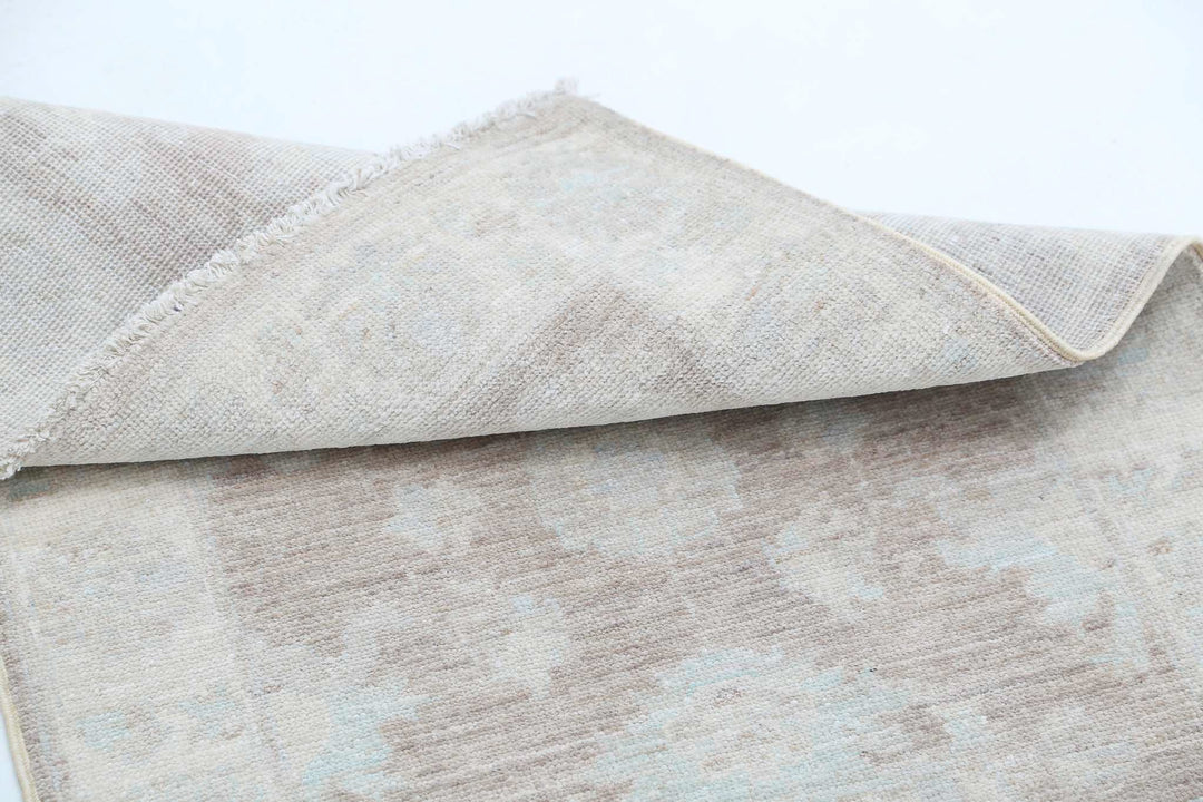 Hand Knotted Serenity Wool Rug 2' 1" x 3' 3" - No. AT88457