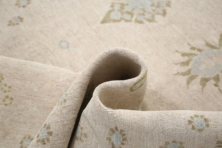 Hand Knotted Serenity Wool Rug 4' 9" x 7' 5" - No. AT45702