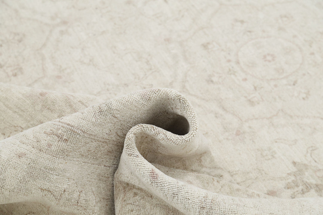 Hand Knotted Serenity Wool Rug 9' 11" x 13' 7" - No. AT95369