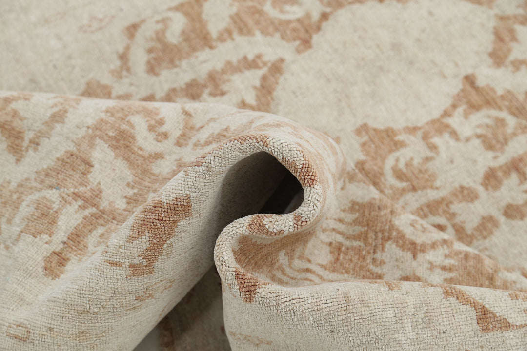 Hand Knotted Serenity Wool Rug 4' 8" x 9' 8" - No. AT35050