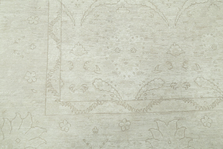 Hand Knotted Serenity Wool Rug 7' 9" x 9' 9" - No. AT22474