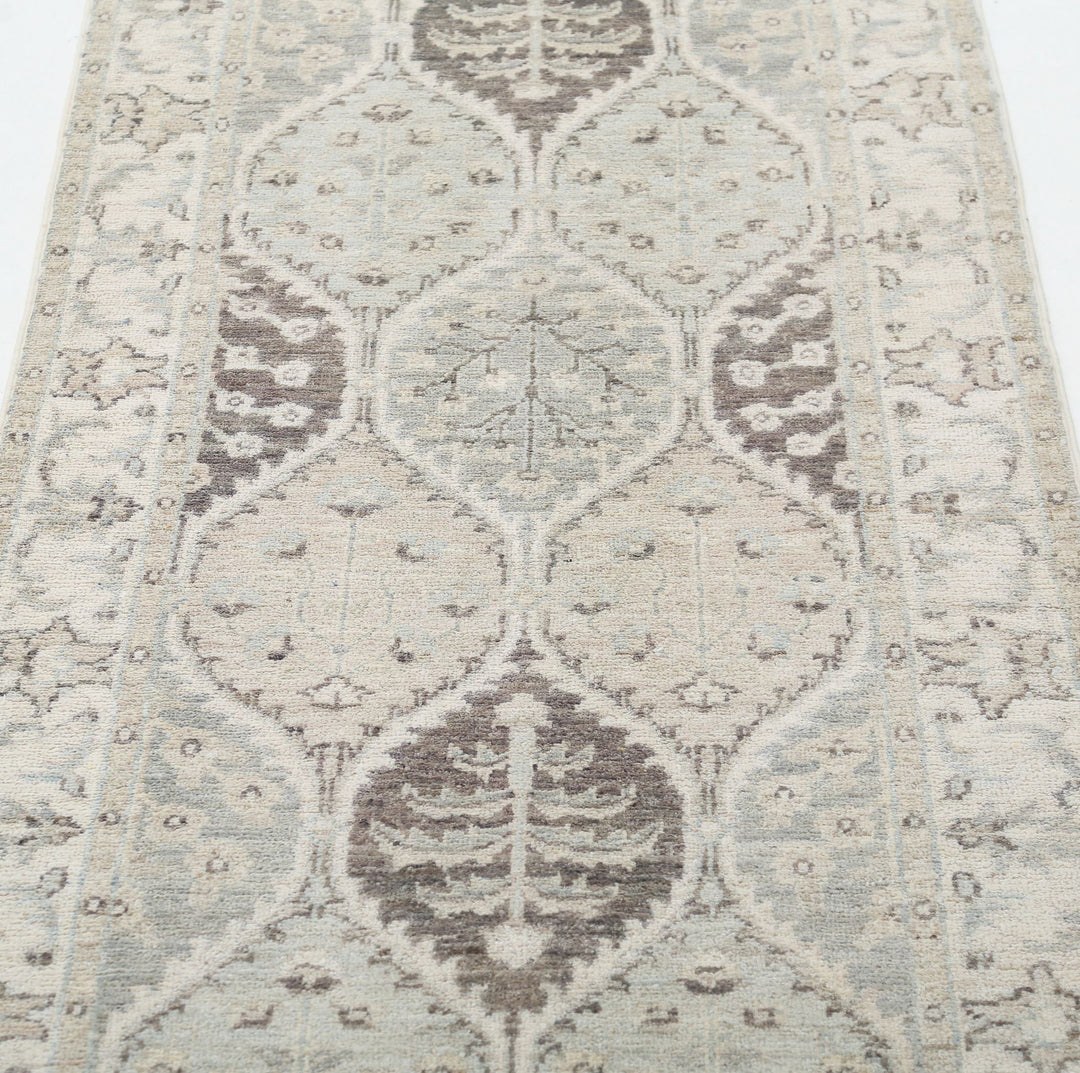 Hand Knotted Serenity Wool Rug 2' 6" x 9' 5" - No. AT55462