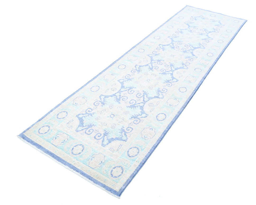 Hand Knotted Fine Serenity Wool Rug 2' 8" x 9' 7" - No. AT68147