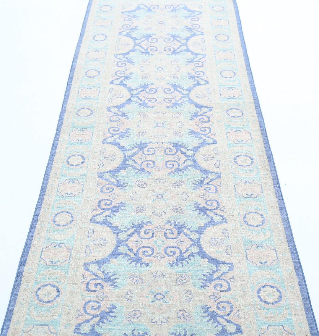 Hand Knotted Fine Serenity Wool Rug 2' 8" x 9' 7" - No. AT68147