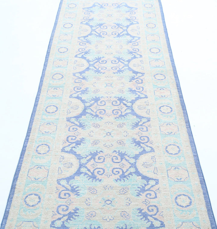 Hand Knotted Fine Serenity Wool Rug 2' 8" x 9' 7" - No. AT68147