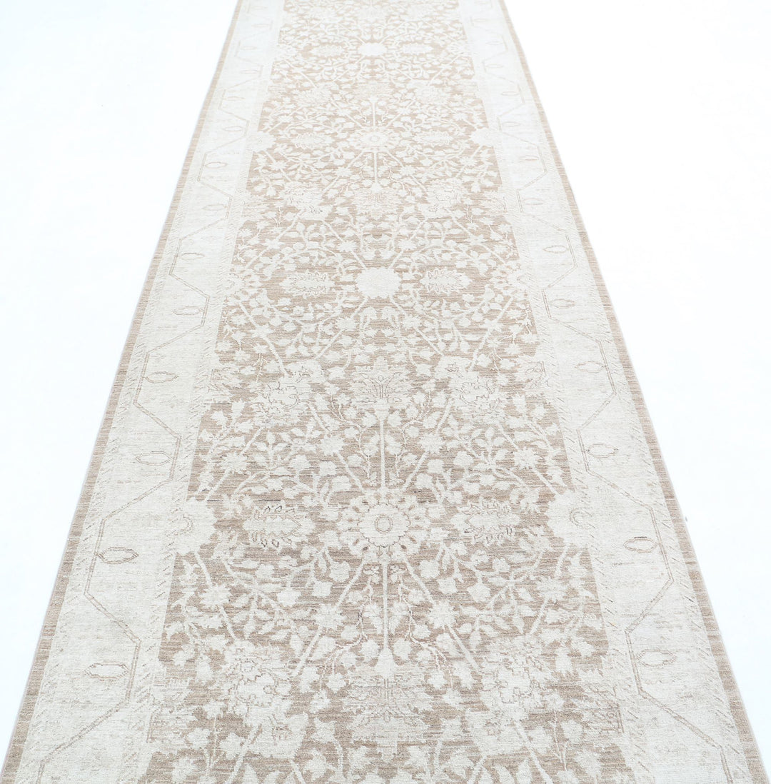 Hand Knotted Fine Serenity Wool Rug 4' 0" x 13' 5" - No. AT31041