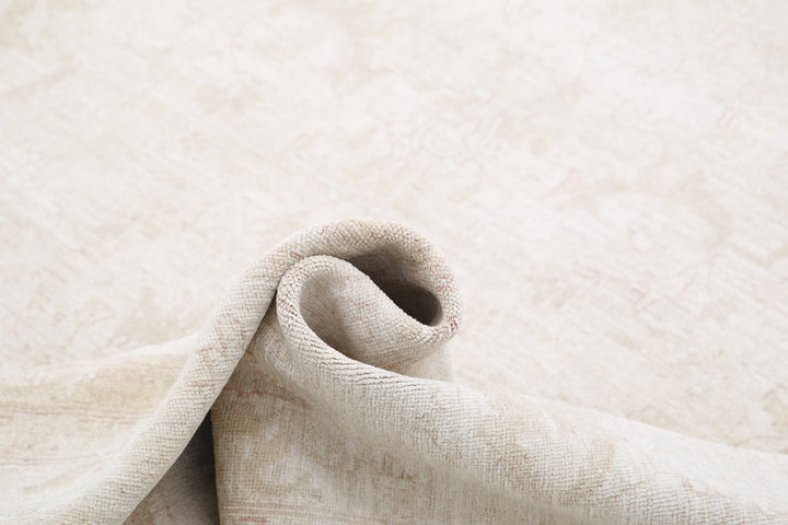 Hand Knotted Fine Serenity Wool Rug 13' 5" x 17' 7" - No. AT74180