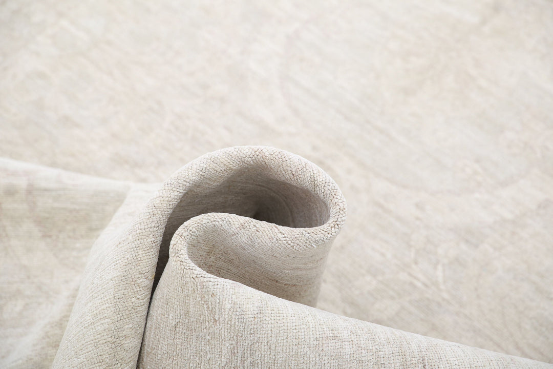 Hand Knotted Fine Serenity Wool Rug 5' 0" x 9' 8" - No. AT87010