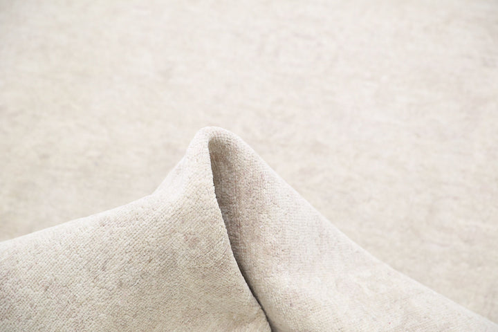 Hand Knotted Fine Serenity Wool Rug 3' 0" x 10' 0" - No. AT65464