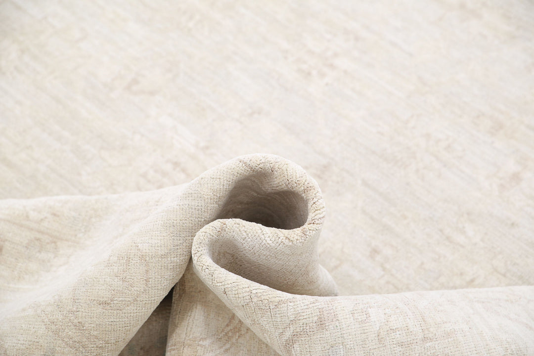 Hand Knotted Fine Serenity Wool Rug 6' 4" x 8' 6" - No. AT38242