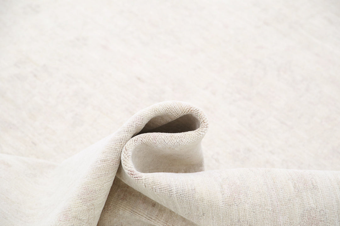 Hand Knotted Fine Serenity Wool Rug 6' 2" x 8' 9" - No. AT59044