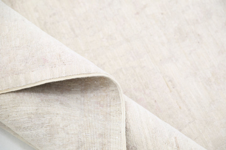 Hand Knotted Fine Serenity Wool Rug 6' 2" x 8' 9" - No. AT59044