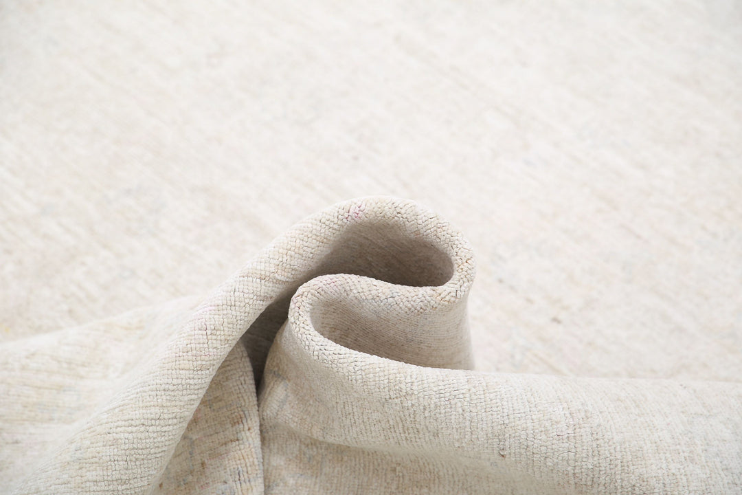 Hand Knotted Fine Serenity Wool Rug 8' 2" x 10' 1" - No. AT63461