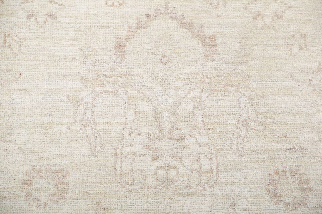 Hand Knotted Fine Serenity Wool Rug 8' 10" x 11' 8" - No. AT67148
