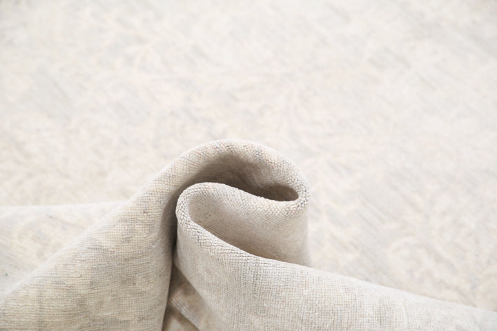 Hand Knotted Serenity Artemix Wool Rug 7' 8" x 10' 2" - No. AT46049