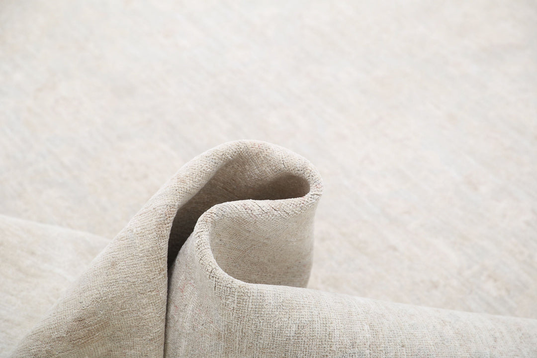 Hand Knotted Fine Serenity Wool Rug 7' 10" x 9' 10" - No. AT47162