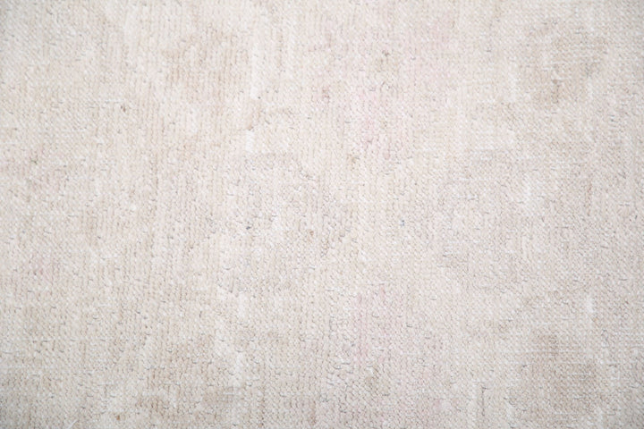 Hand Knotted Fine Serenity Wool Rug 2' 11" x 9' 2" - No. AT53991