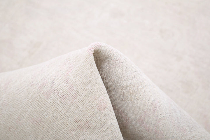 Hand Knotted Fine Serenity Wool Rug 2' 11" x 9' 2" - No. AT53991