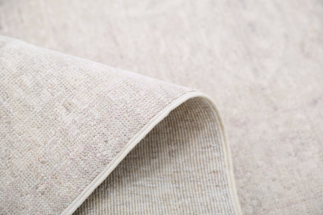 Hand Knotted Fine Serenity Wool Rug 2' 11" x 10' 4" - No. AT11901