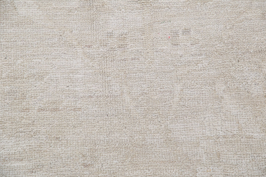 Hand Knotted Fine Serenity Wool Rug 5' 9" x 8' 7" - No. AT98175