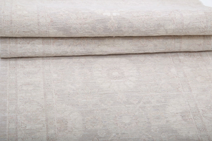 Hand Knotted Fine Serenity Wool Rug 2' 9" x 10' 2" - No. AT50331