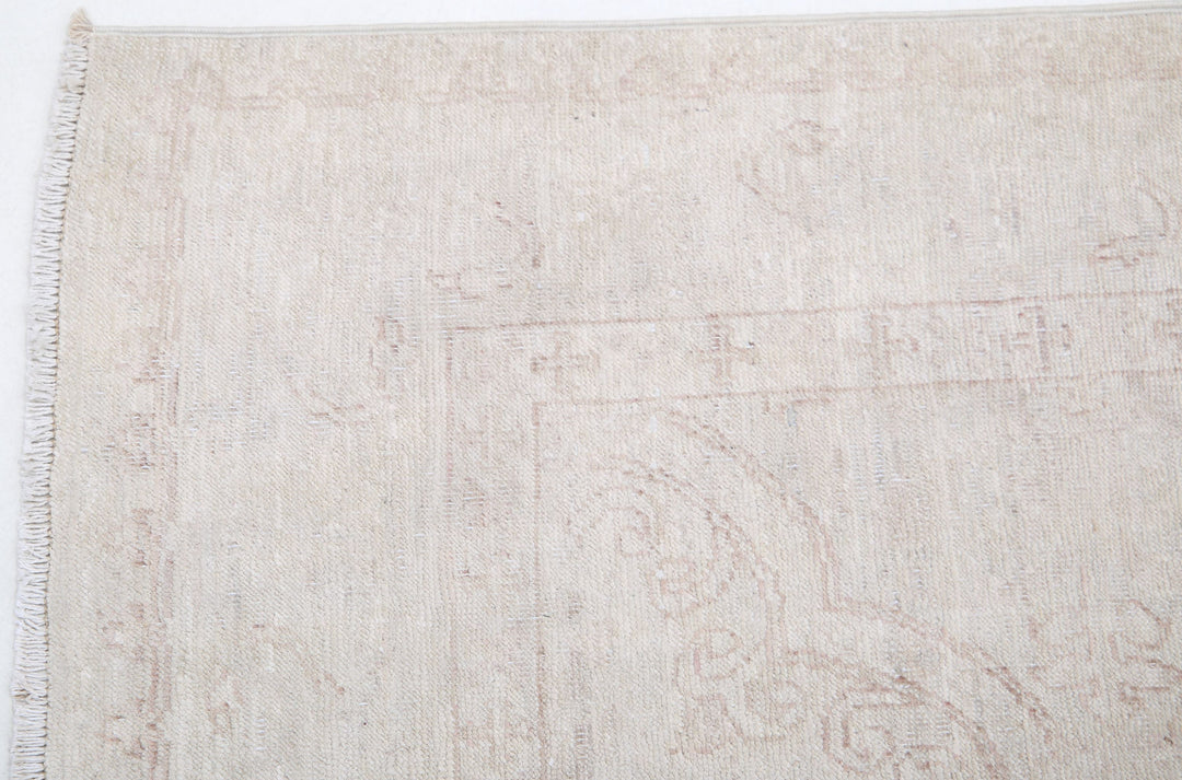 Hand Knotted Fine Serenity Wool Rug 2' 8" x 8' 0" - No. AT22083