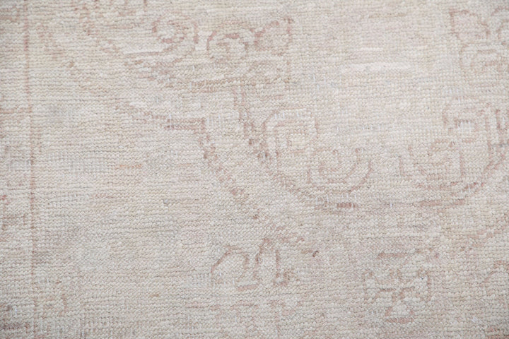 Hand Knotted Fine Serenity Wool Rug 2' 8" x 8' 0" - No. AT22083