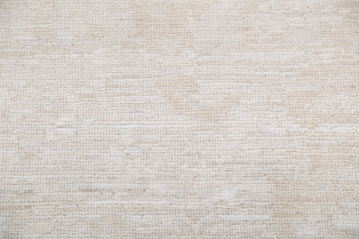 Hand Knotted Fine Serenity Wool Rug 5' 11" x 8' 9" - No. AT84870