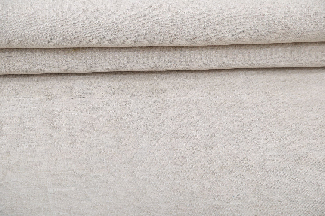 Hand Knotted Fine Serenity Wool Rug 3' 2" x 9' 10" - No. AT74448