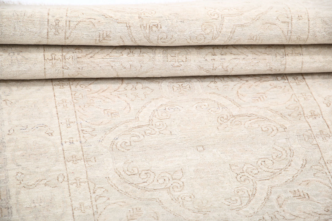 Hand Knotted Fine Serenity Wool Rug 3' 0" x 10' 1" - No. AT17155