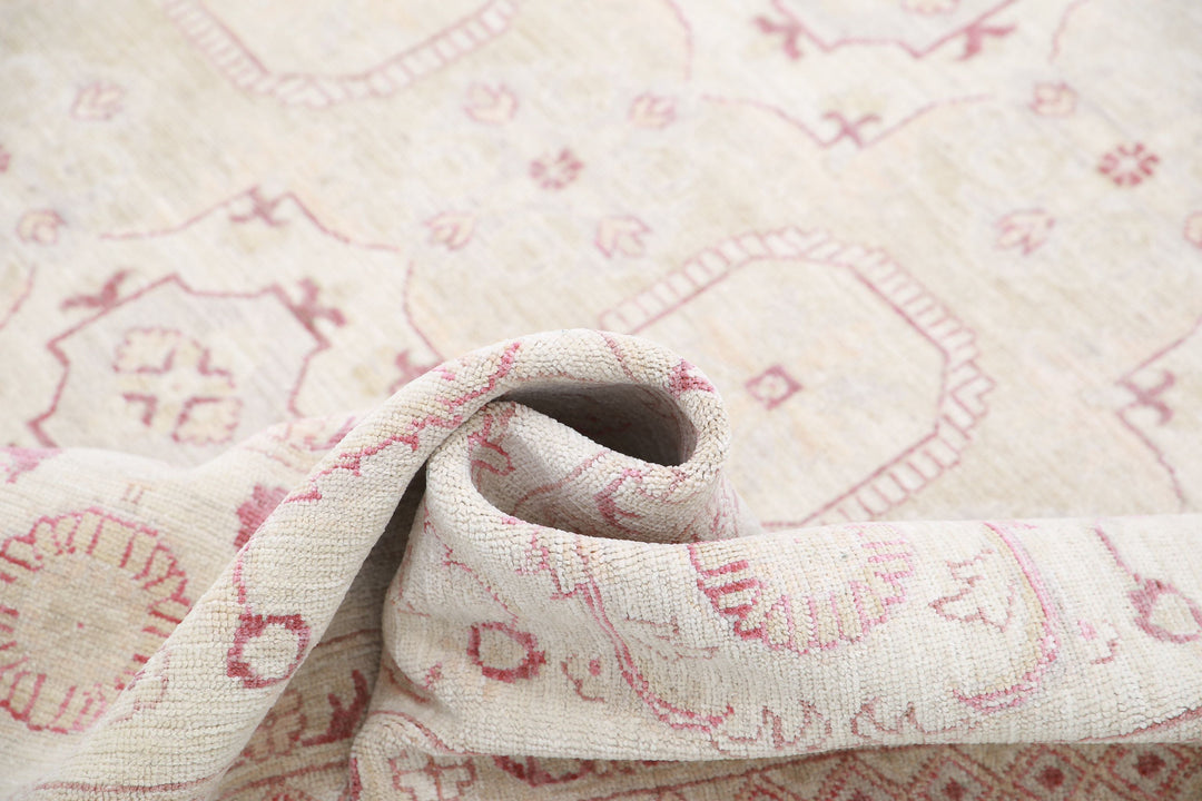 Hand Knotted Fine Serenity Wool Rug 7' 9" x 10' 4" - No. AT22726