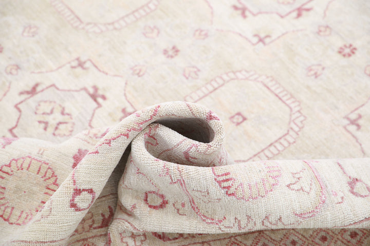 Hand Knotted Fine Serenity Wool Rug 7' 9" x 10' 4" - No. AT22726