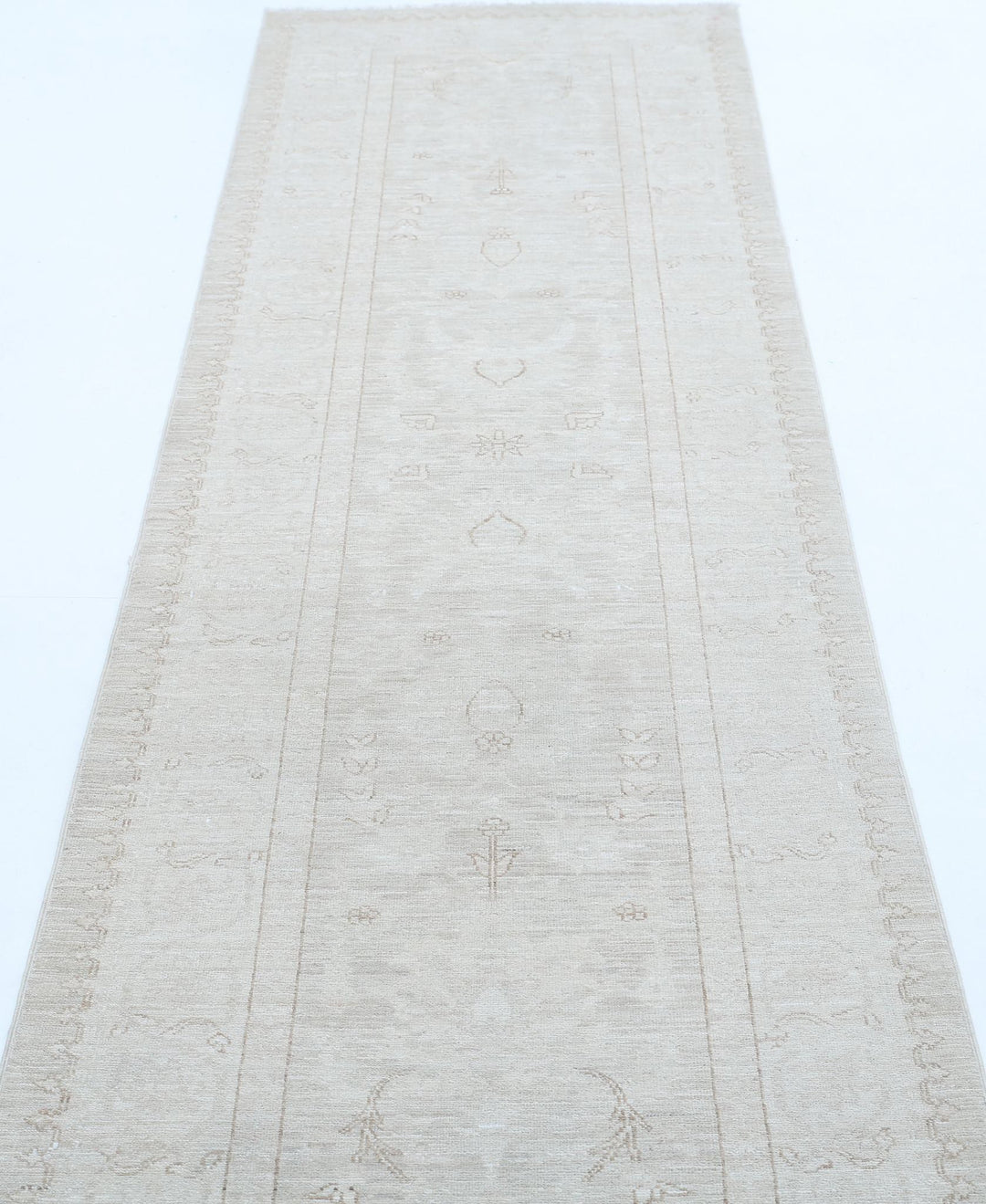 Hand Knotted Fine Serenity Wool Rug 2' 6" x 8' 10" - No. AT58606