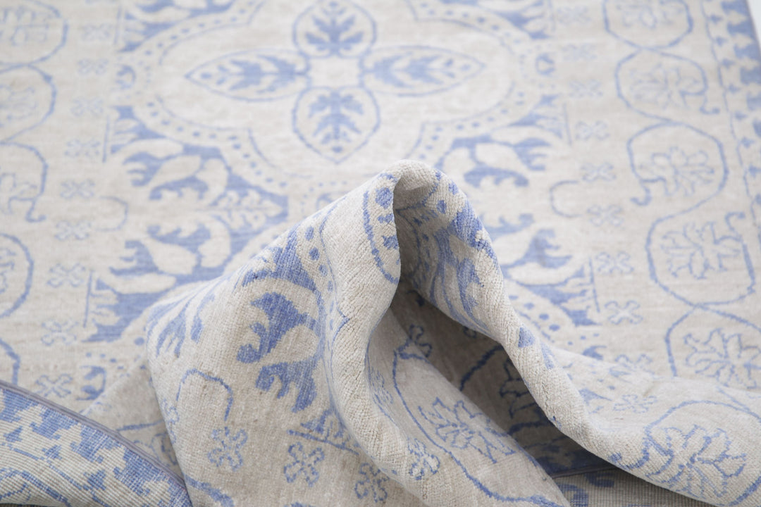 Hand Knotted Fine Serenity Wool Rug 2' 11" x 9' 10" - No. AT92228