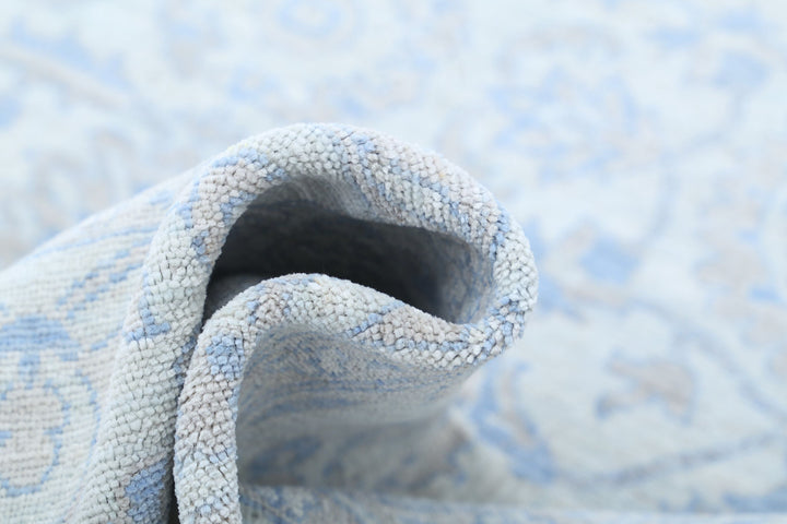 Hand Knotted Fine Serenity Wool Rug 8' 1" x 10' 2" - No. AT57593