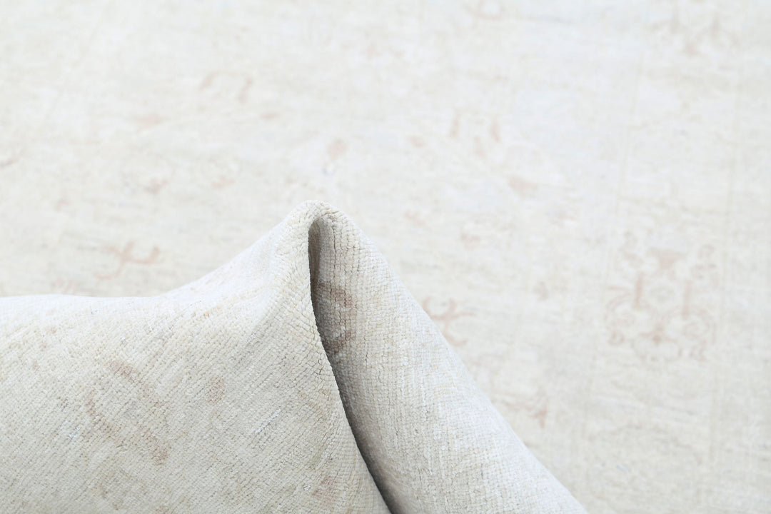 Hand Knotted Fine Serenity Wool Rug 3' 0" x 9' 8" - No. AT82704