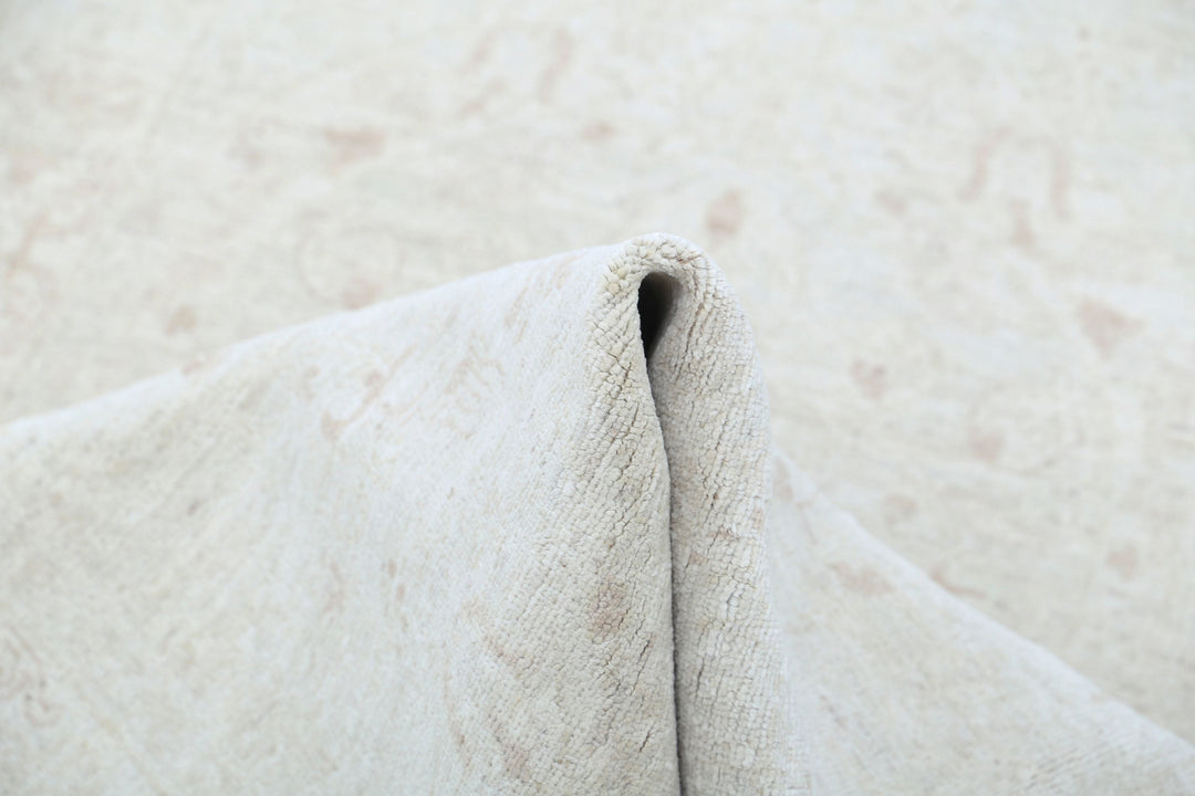 Hand Knotted Fine Serenity Wool Rug 3' 1" x 10' 1" - No. AT81916