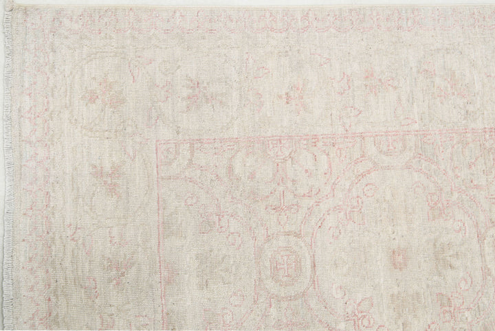 Hand Knotted Fine Serenity Wool Rug 3' 11" x 11' 0" - No. AT94111