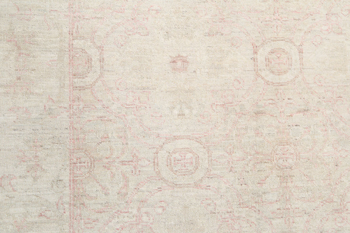 Hand Knotted Fine Serenity Wool Rug 3' 11" x 11' 0" - No. AT94111