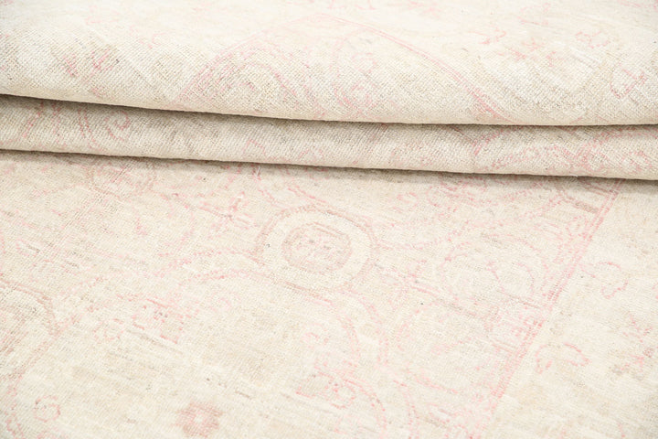 Hand Knotted Fine Serenity Wool Rug 3' 11" x 11' 0" - No. AT94111