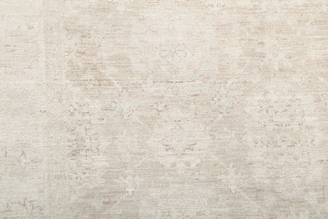Hand Knotted Fine Serenity Wool Rug 4' 1" x 12' 4" - No. AT93778