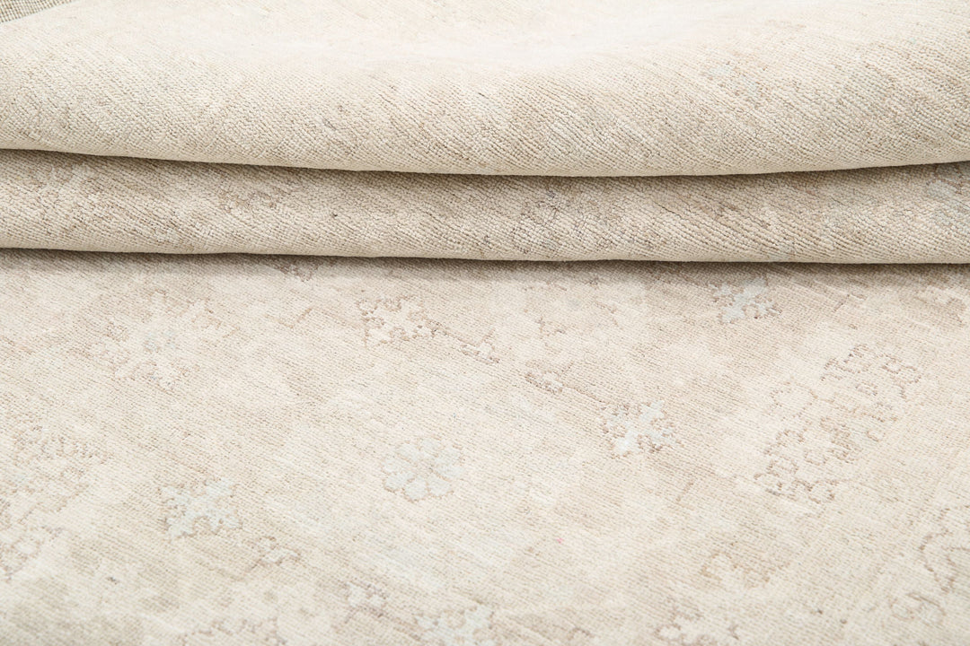 Hand Knotted Fine Serenity Wool Rug 4' 1" x 12' 4" - No. AT93778