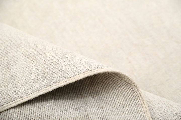 Hand Knotted Fine Serenity Wool Rug 5' 2" x 10' 6" - No. AT31967