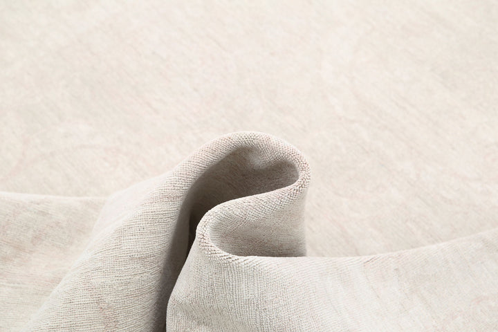 Hand Knotted Fine Serenity Wool Rug 5' 3" x 9' 9" - No. AT20840