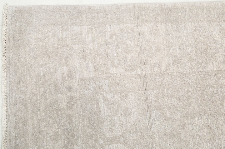 Hand Knotted Fine Serenity Wool Rug 4' 9" x 14' 2" - No. AT68449