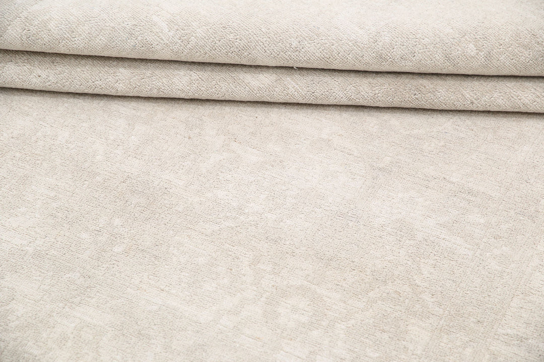 Hand Knotted Fine Serenity Wool Rug 4' 9" x 14' 2" - No. AT68449